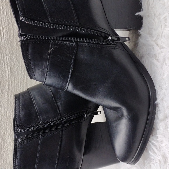 Marc Fisher Vanqar Black Leather Upper Pointed Toe Blocked Heel Moto Ankle Boot - Picture 13 of 16